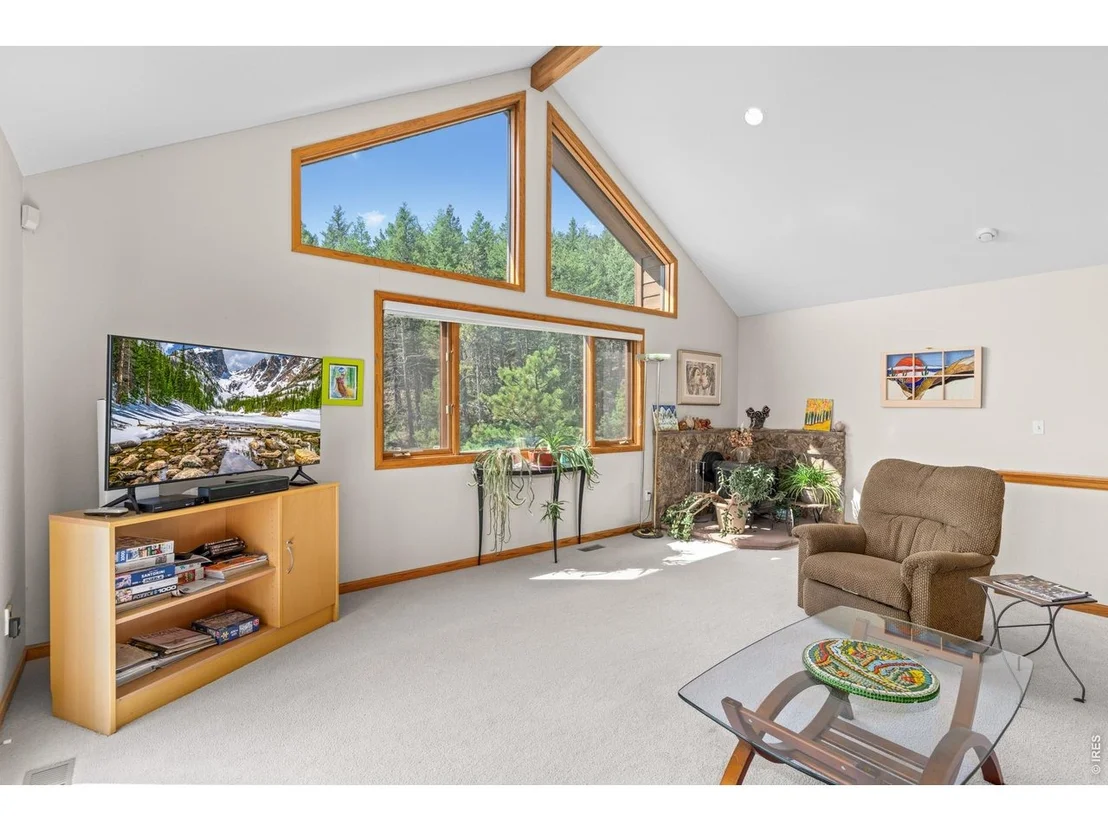 Photo of 716 Brook Rd