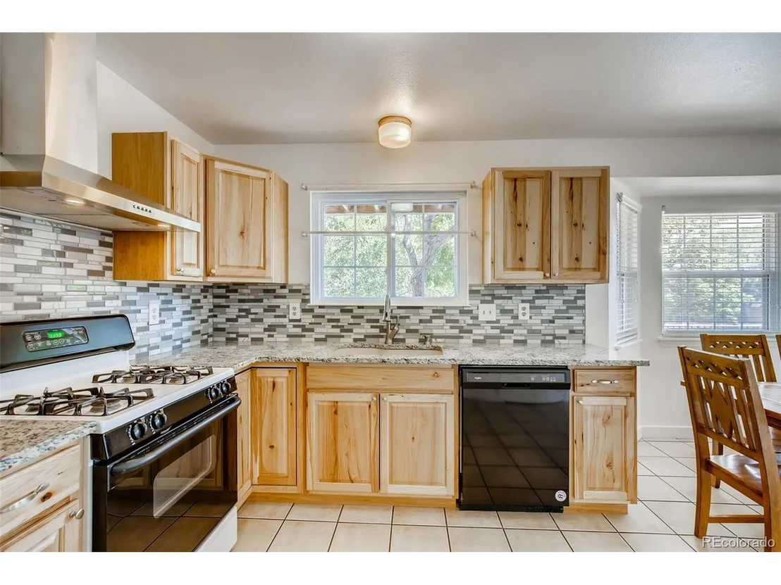 Photo of 642 Howe Cir