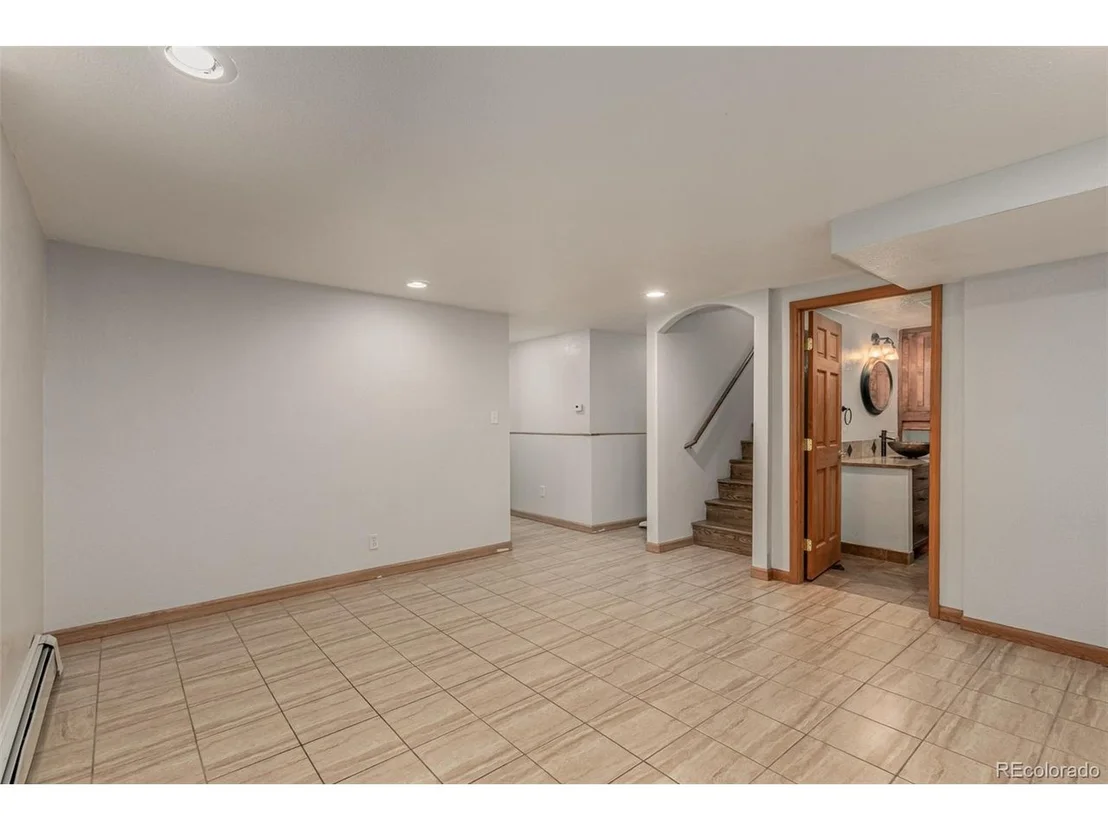 Photo of 2018 42nd Ave