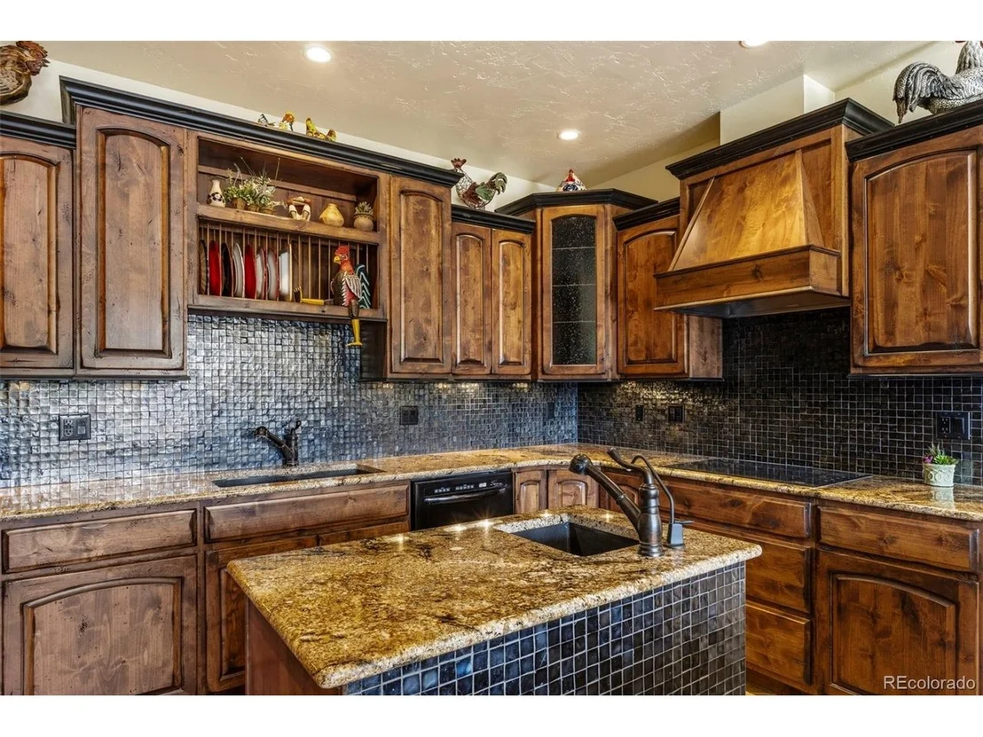 Photo of 28098 Green Valley Ln