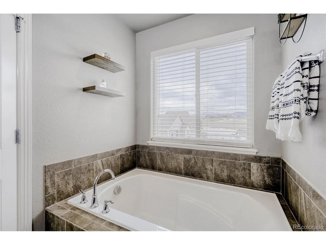 Photo of 2475 Likens Dr