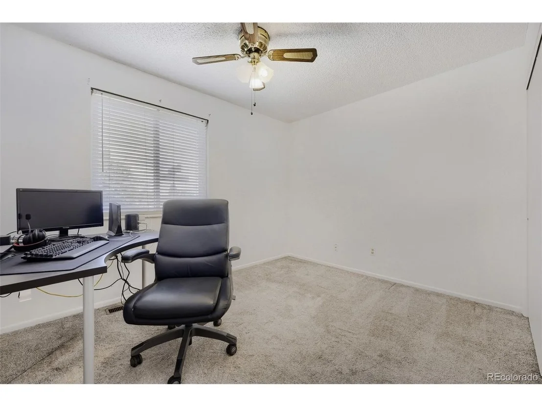 Photo of 445 Hickory Pl