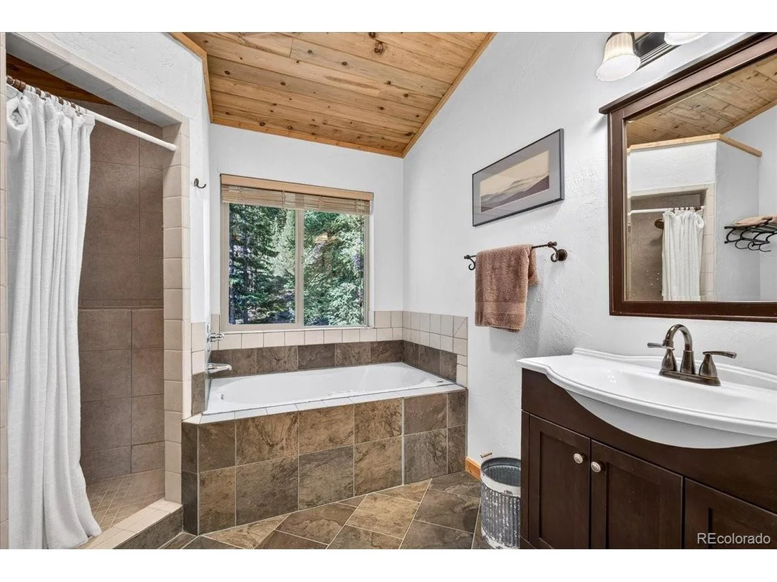Photo of 255 Bum Dr