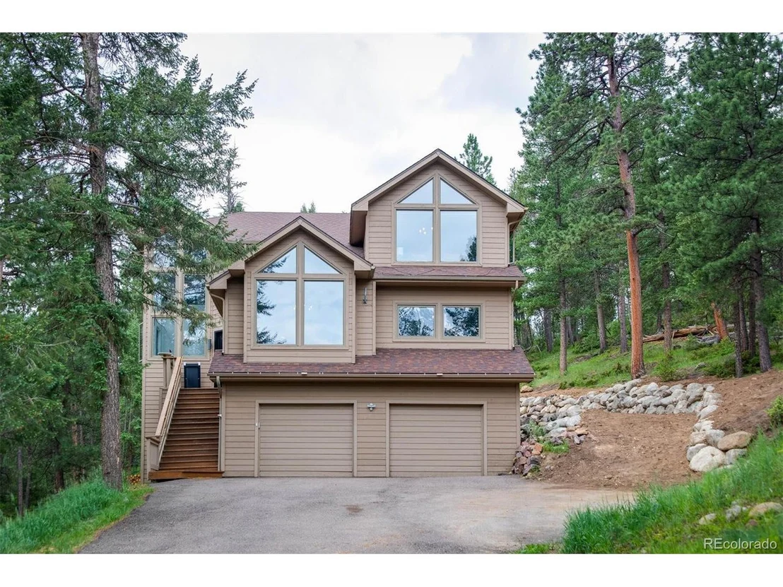 Photo of 7102 Pinewood Dr