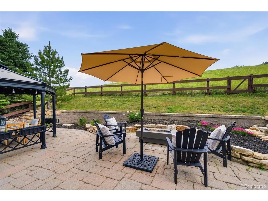 Photo of 2212 Ridgetrail Dr