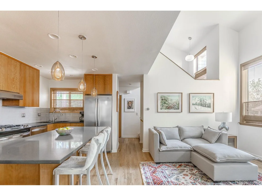 Photo of 79 Huron Ct