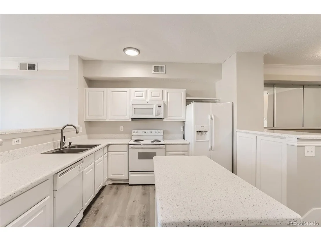 Photo of 1875 Spaulding Cir