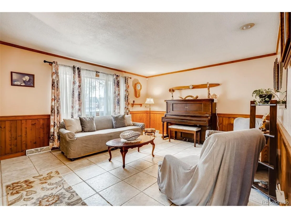 Photo of 5656 W 100th Pl