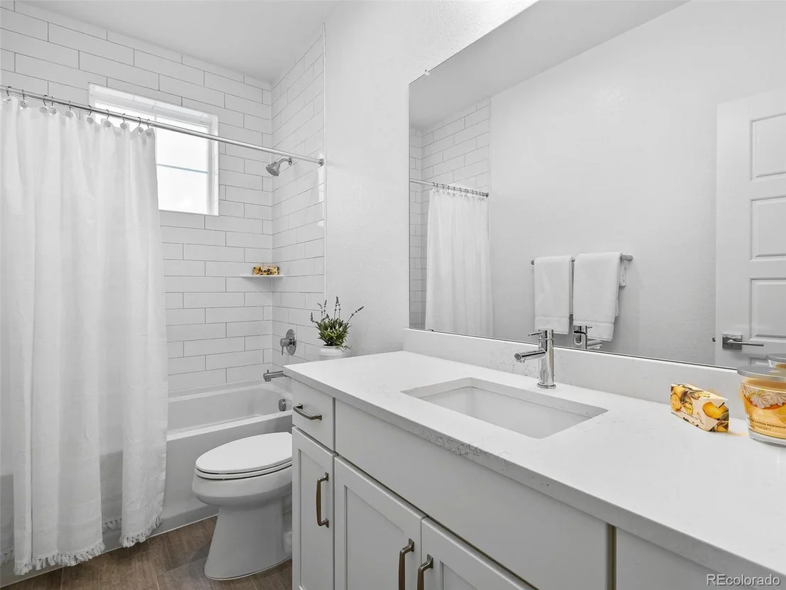 Photo of 11077 Sunshimmer Cir