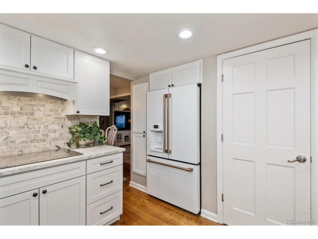 Photo of 4520 W 101st Pl