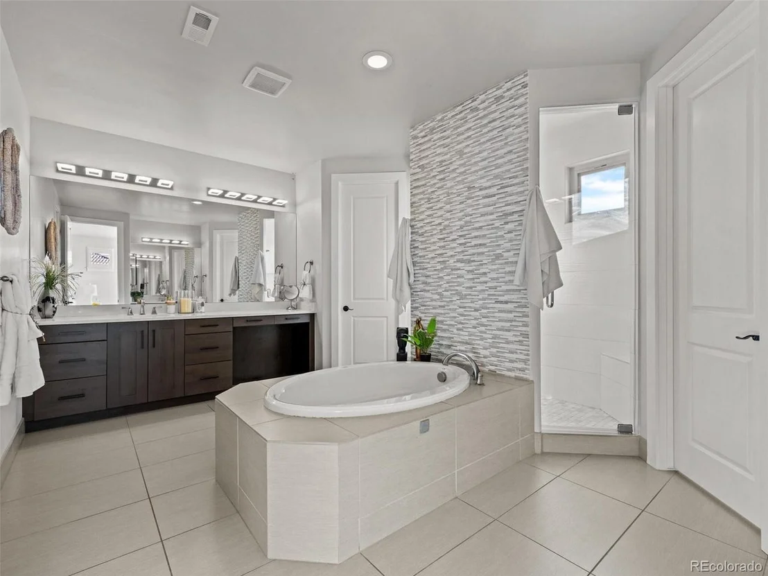 Photo of 9487 Winding Hill Way