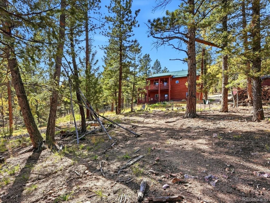 Photo of 1592 S Pine Dr