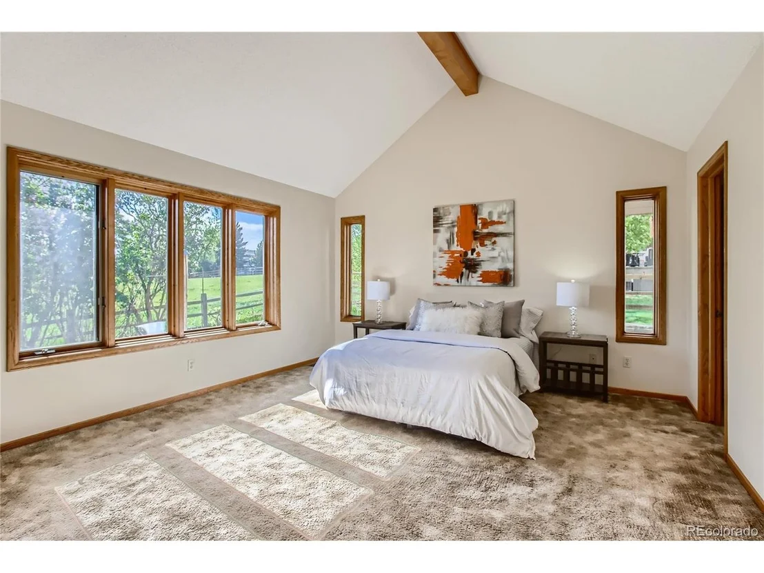 Photo of 5568 Willow Springs Dr