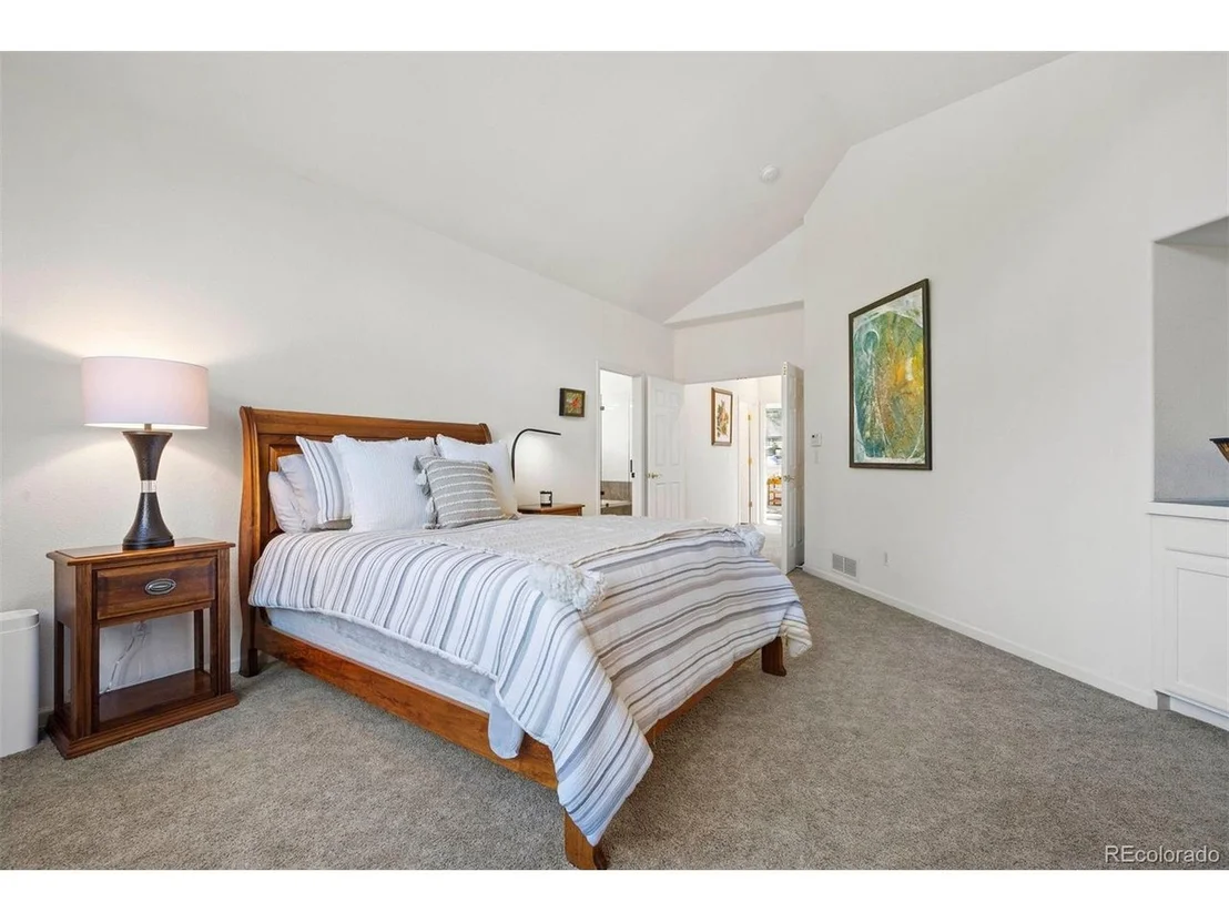 Photo of 31415 Forestland Dr