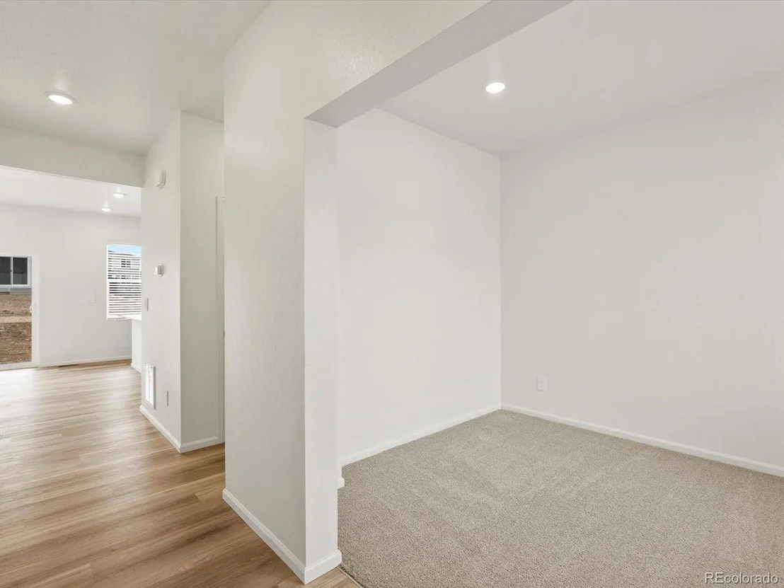 Photo of 4611 Sunsplash Way