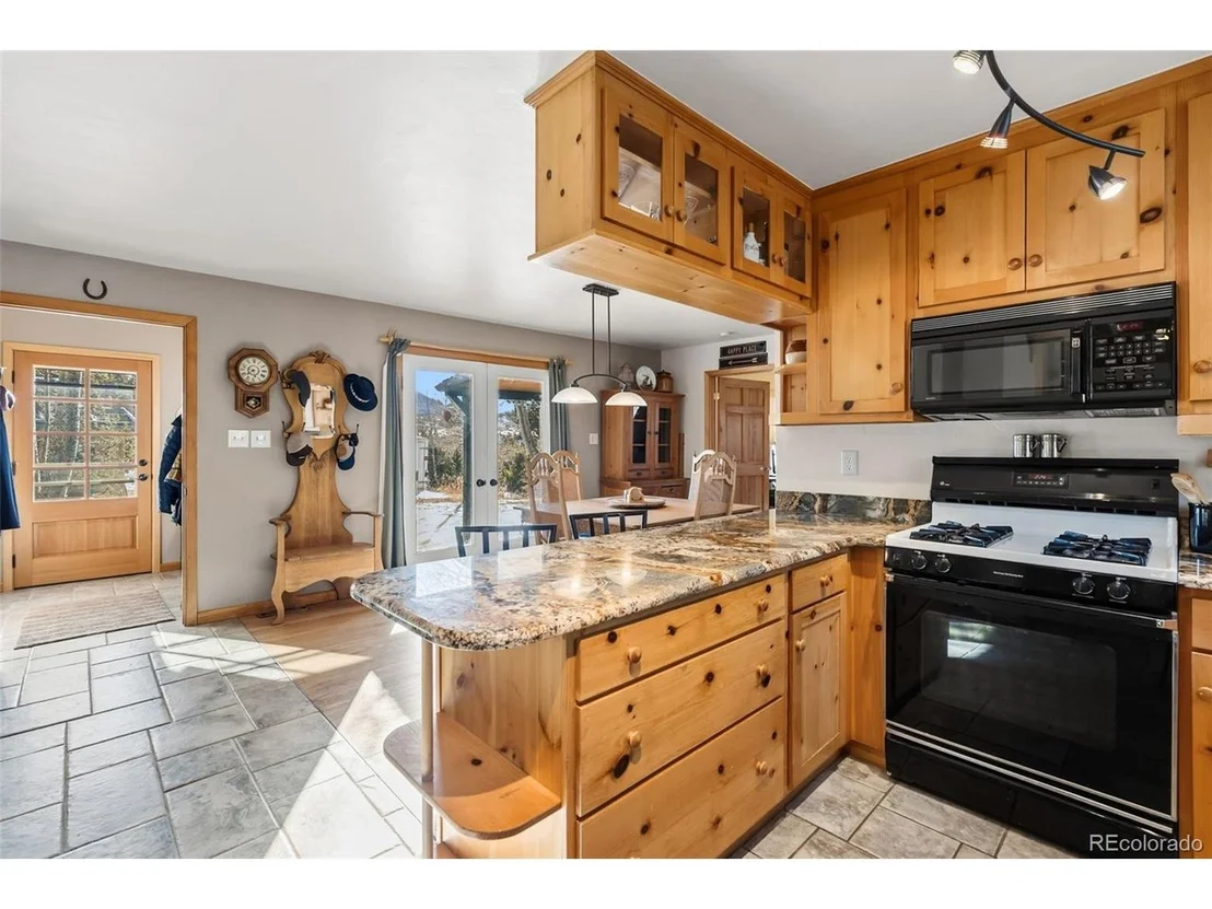Photo of 277 G Rd