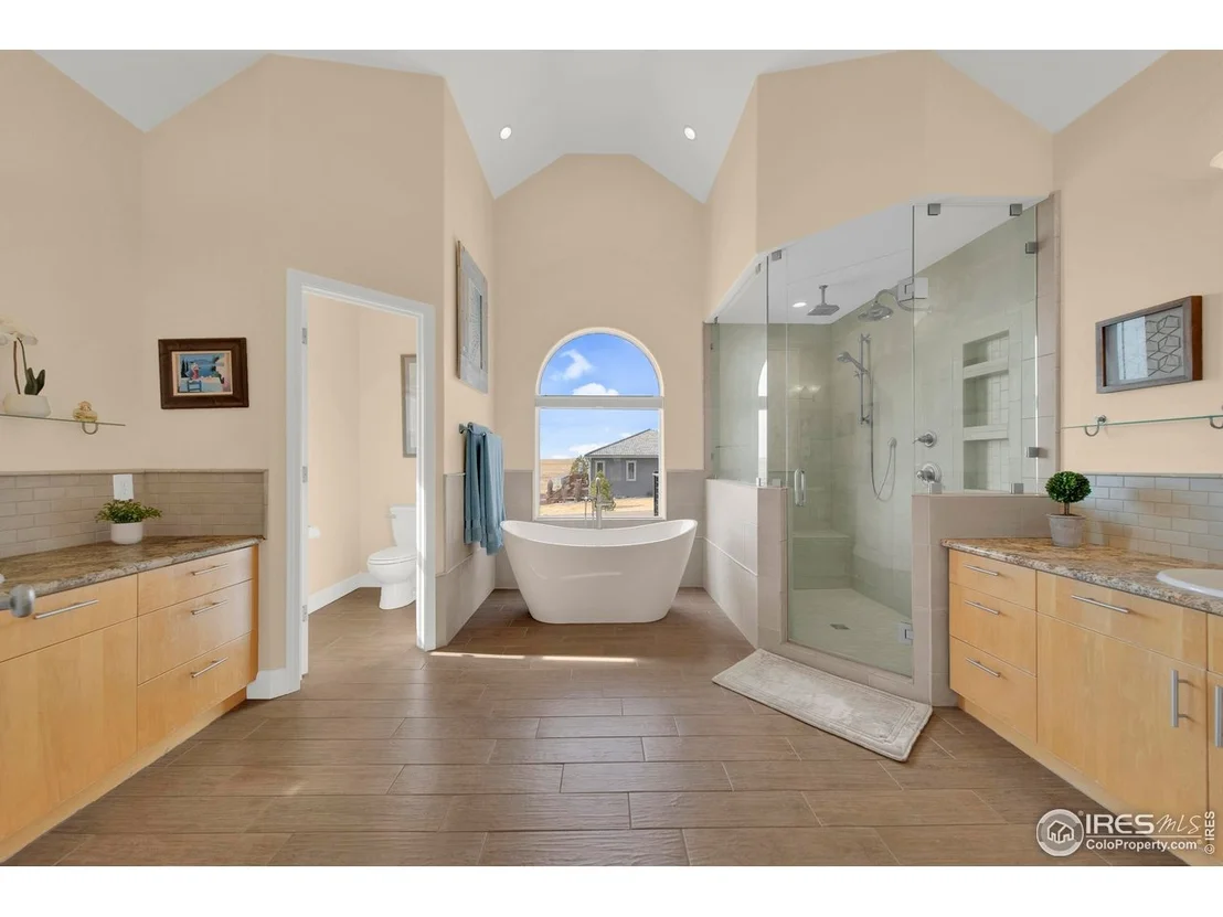 Photo of 63 Lakeview Cir