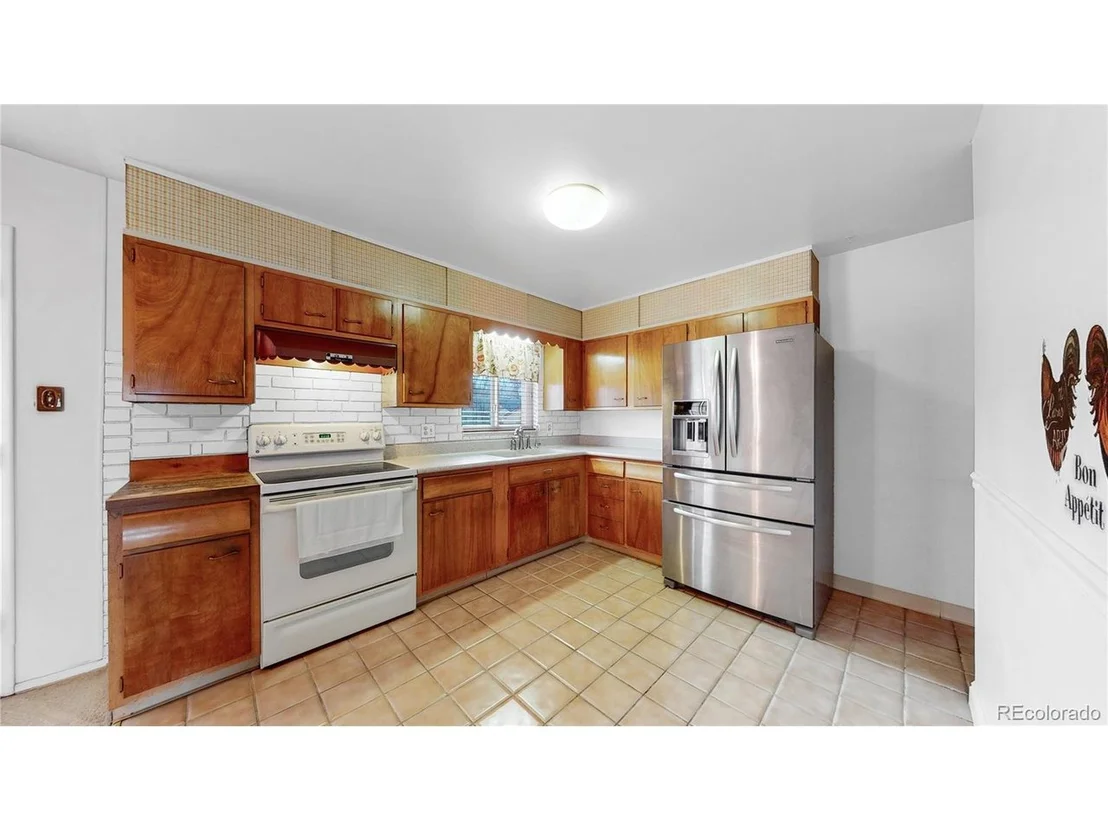 Photo of 6684 Kline St