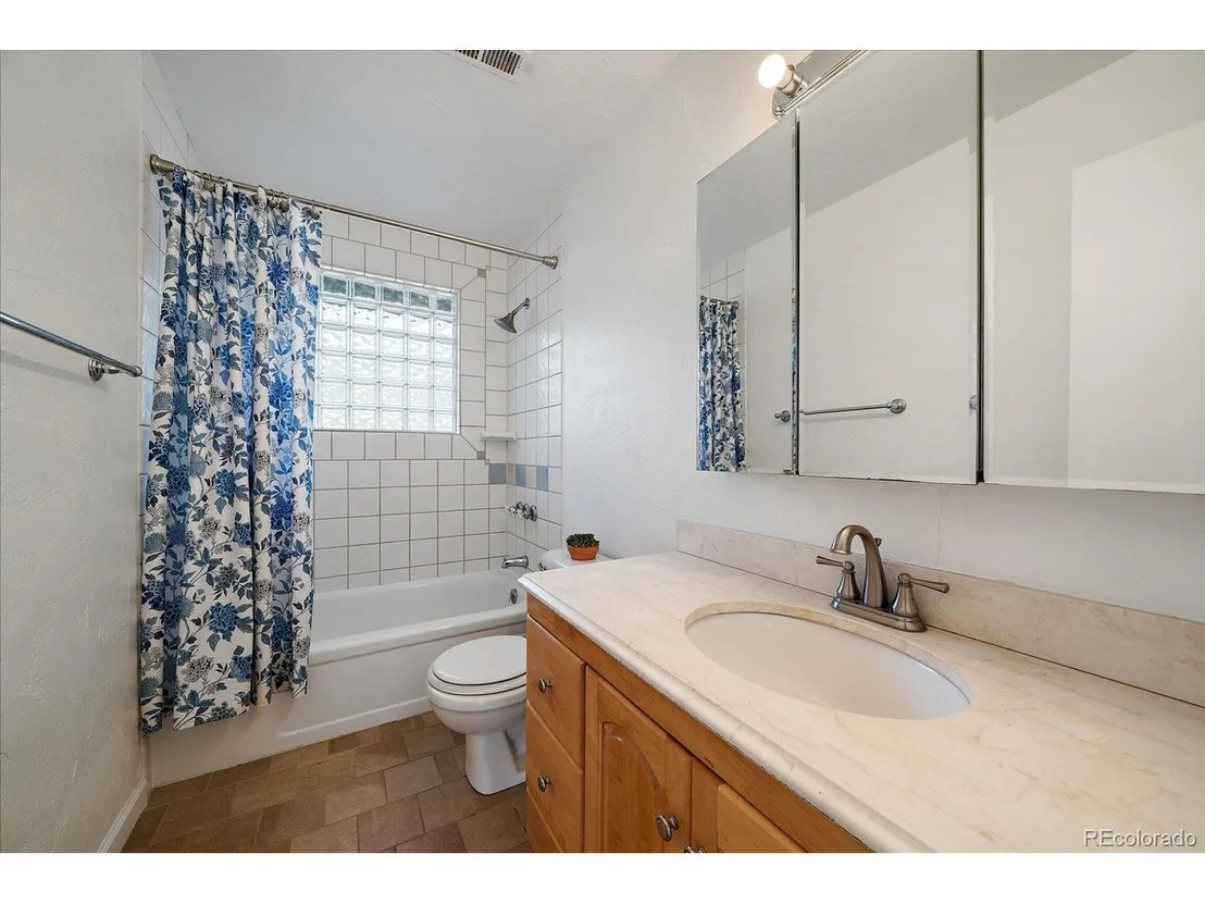 Photo of 26792 Hilltop Rd