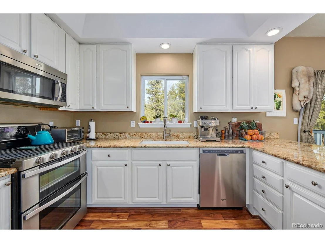 Photo of 459 Aspen Ln