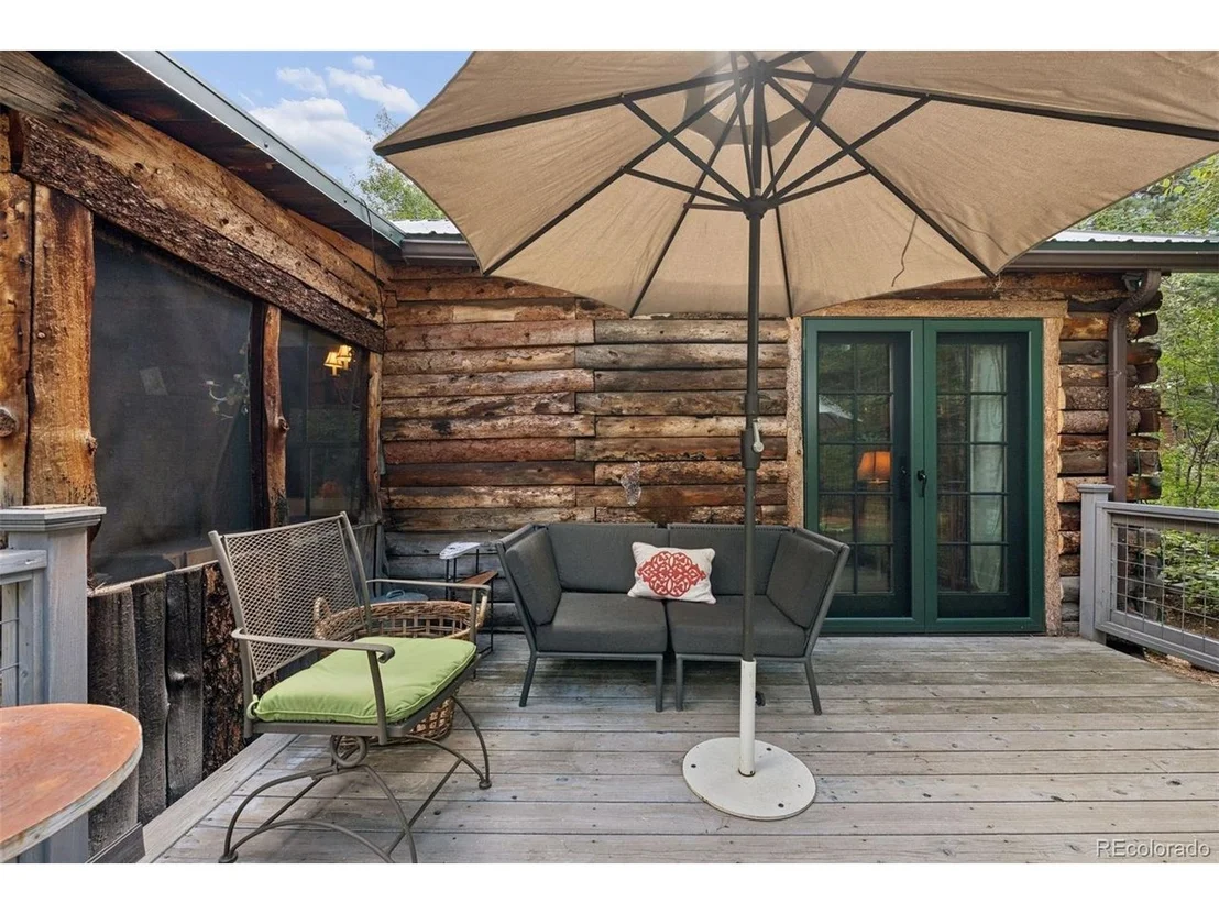Photo of 3141 Riverside Dr