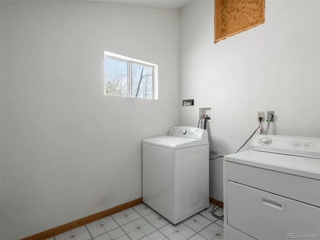 Photo of 4254 Witter Gulch Rd