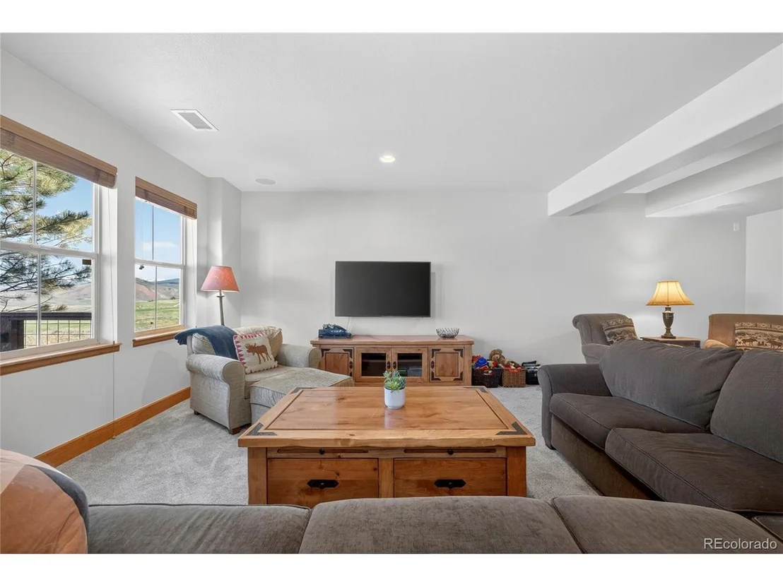 Photo of 150 Fairview Ln