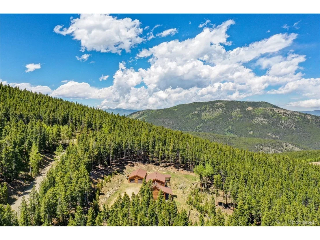 Photo of 449 Squaw Mountain Trl