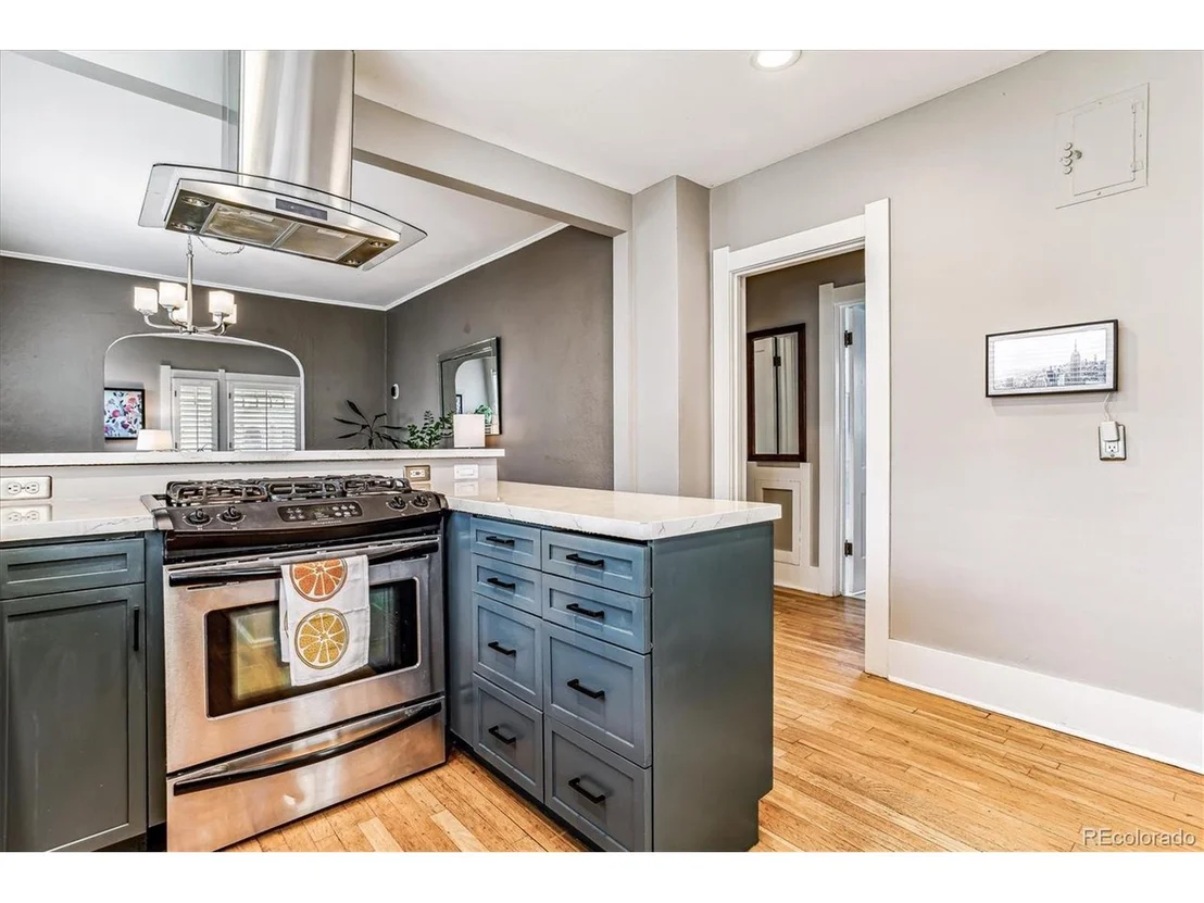 Photo of 740 Jackson St