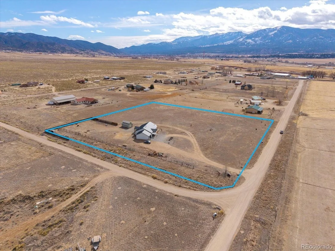 Photo of 10627 Sunnyside Cir