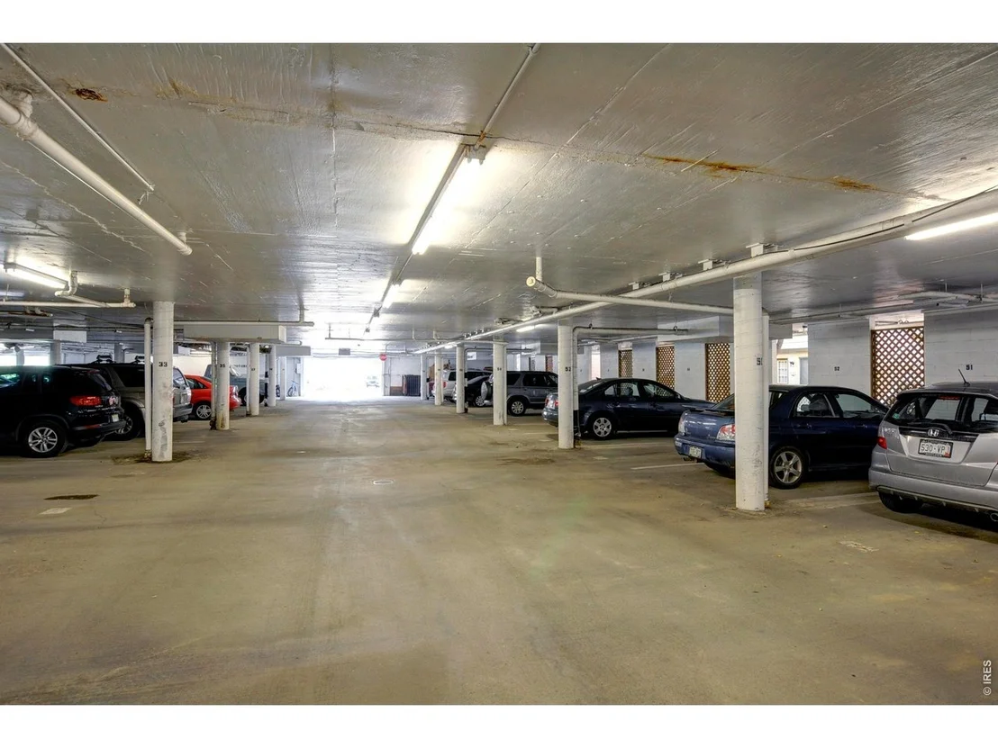 Photo of Unit M315 at 3009 Madison Ave