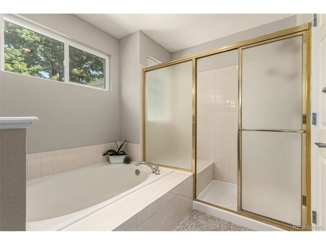 Photo of 392 Driftwood Cir