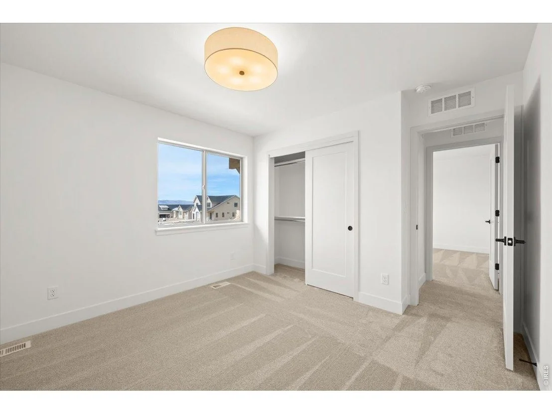 Photo of 28 Snowcap Dr