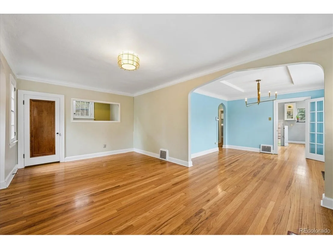 Photo of 1400 Elm St