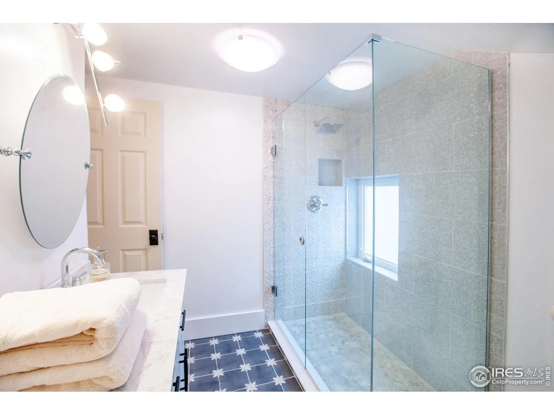 Photo of 1114 5th Ave