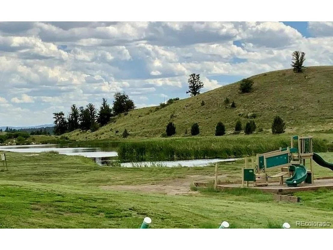 Photo of 1593 Yellowstone Rd