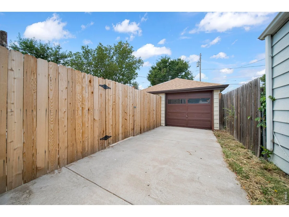Photo of 315 N 7th Ave