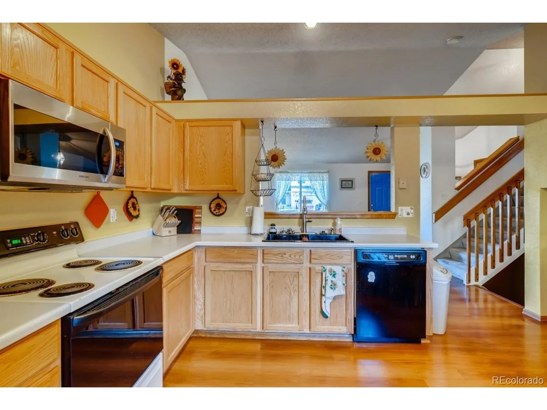 Photo of 2492 Grove Pl
