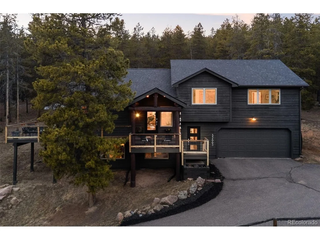 Photo of 32663 Donna Dr
