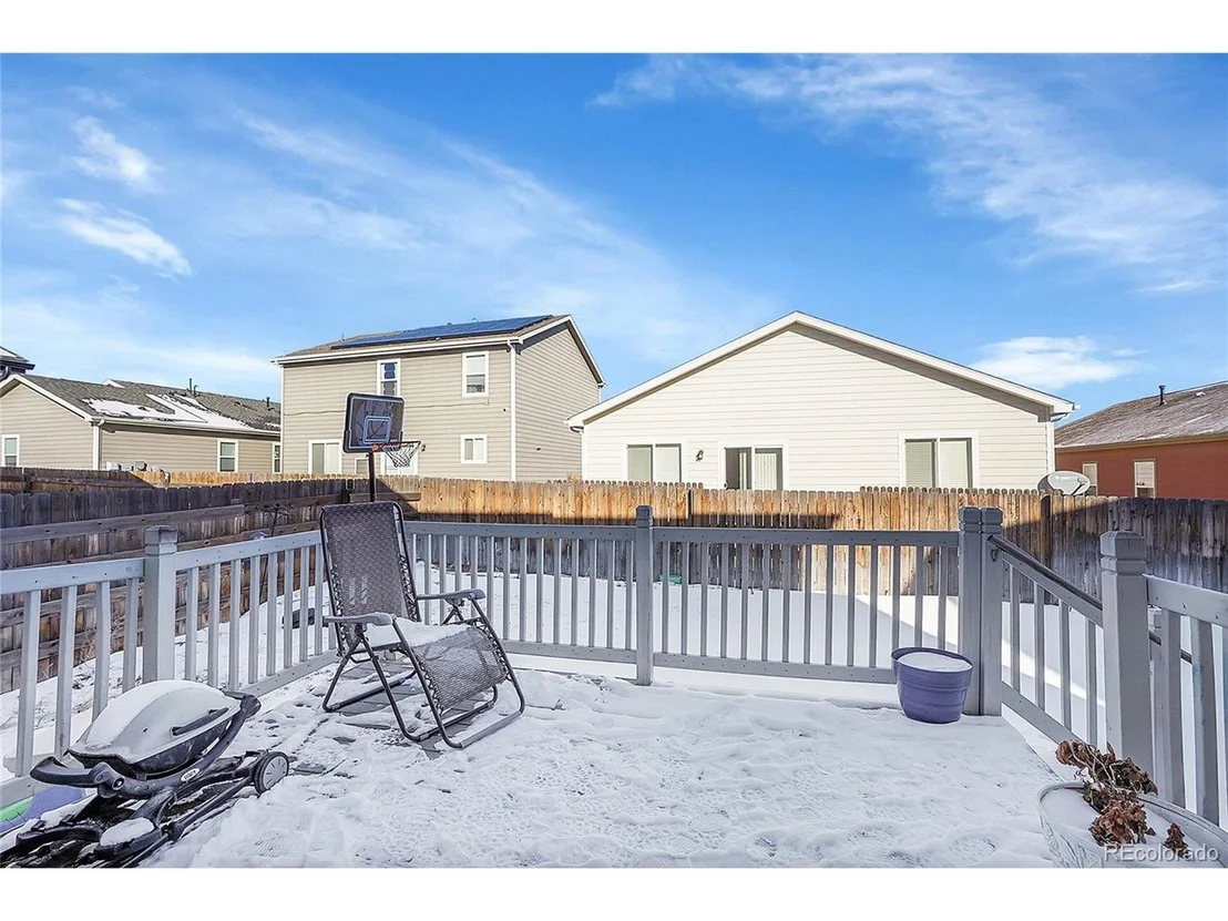 Photo of 567 Solano Dr