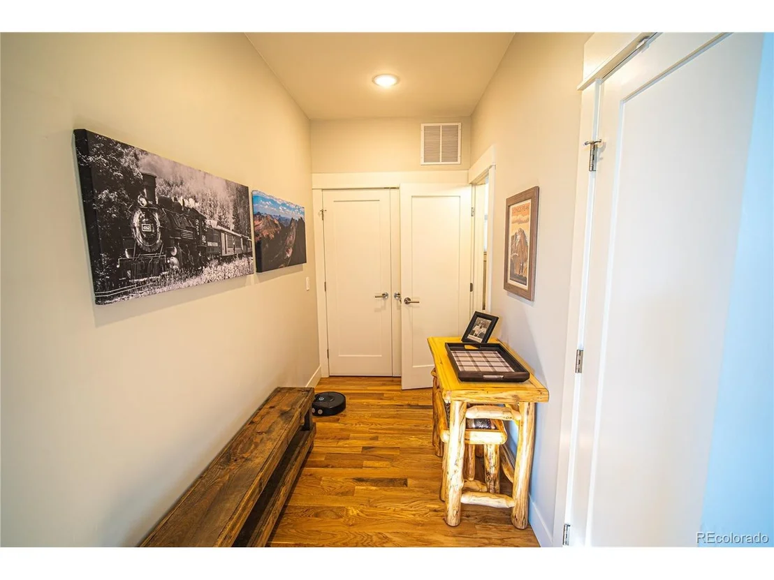 Photo of 214 Two Rivers Rd