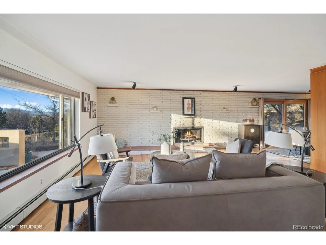 Photo of 38 Hillside Dr