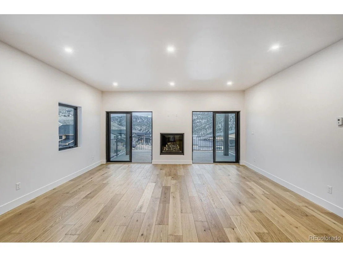 Photo of 680 Lone Eagle Dr