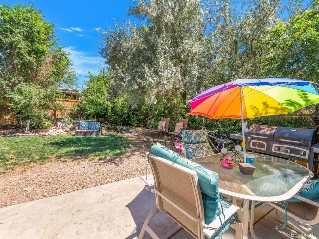 Photo of 8520 Franklin Dr