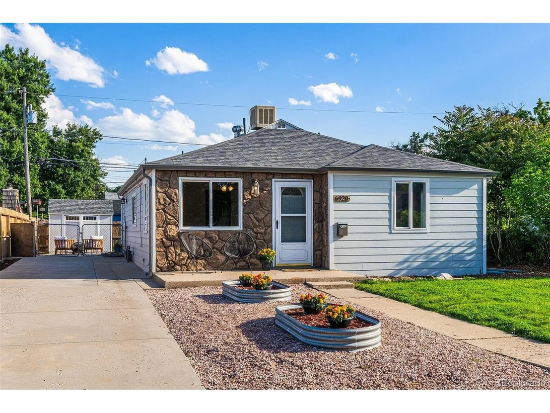 Photo of 6920 W 55th Pl