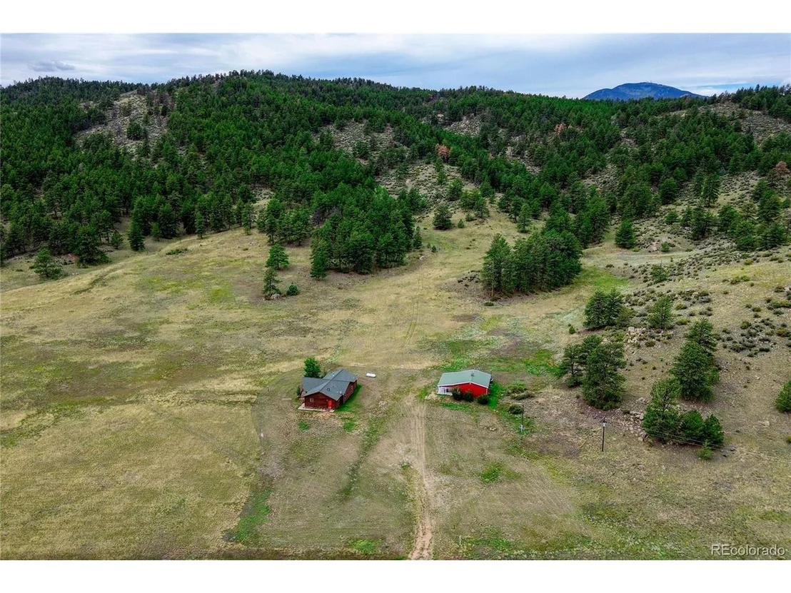 Photo of 38391 County Road 77