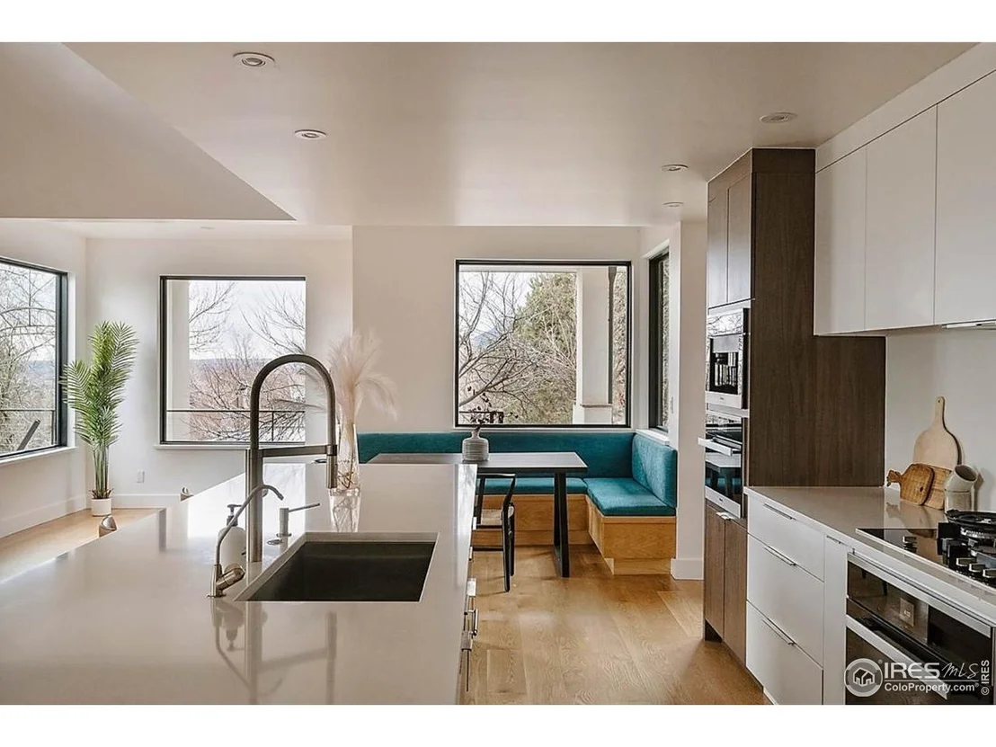 Photo of 210 Cactus Ct