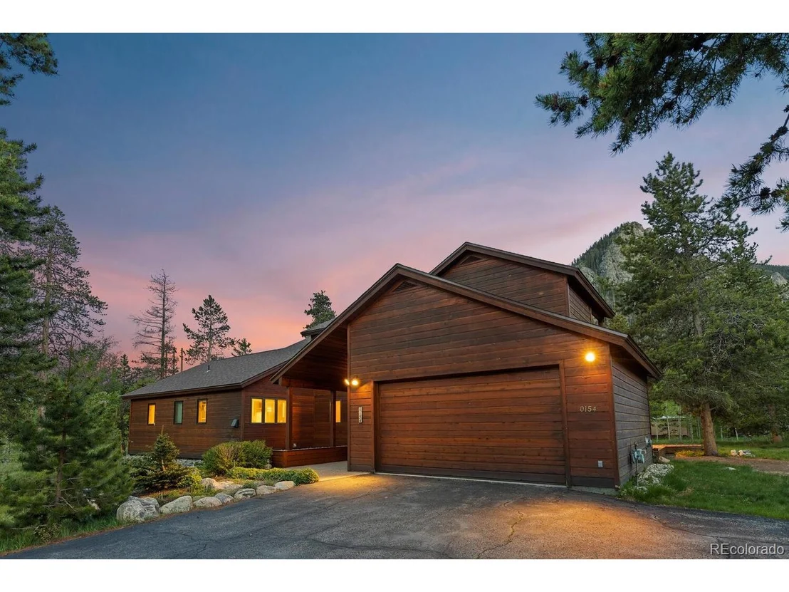 Photo of 154 Alpine Dr