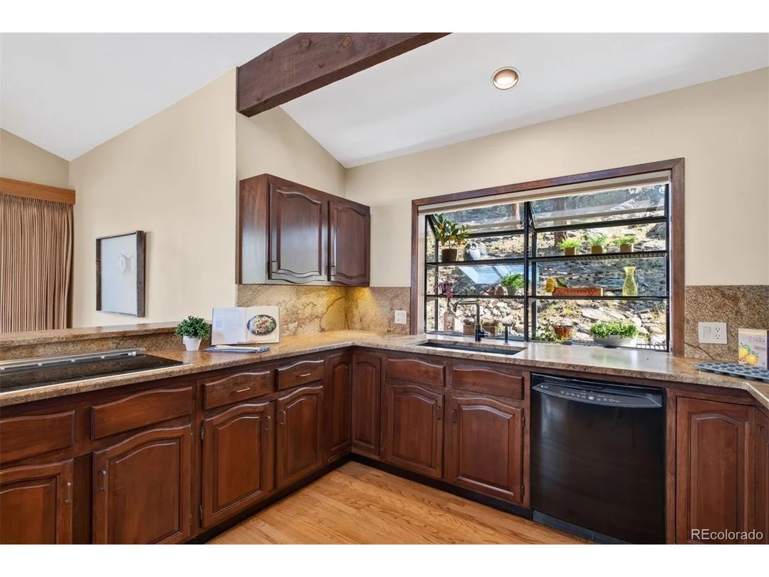 Photo of 1644 Tamarac Dr