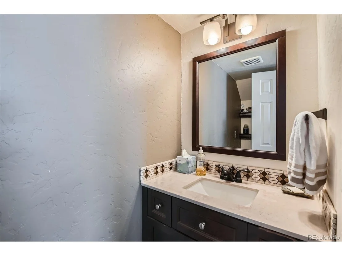 Photo of 1481 Hummingbird Cir